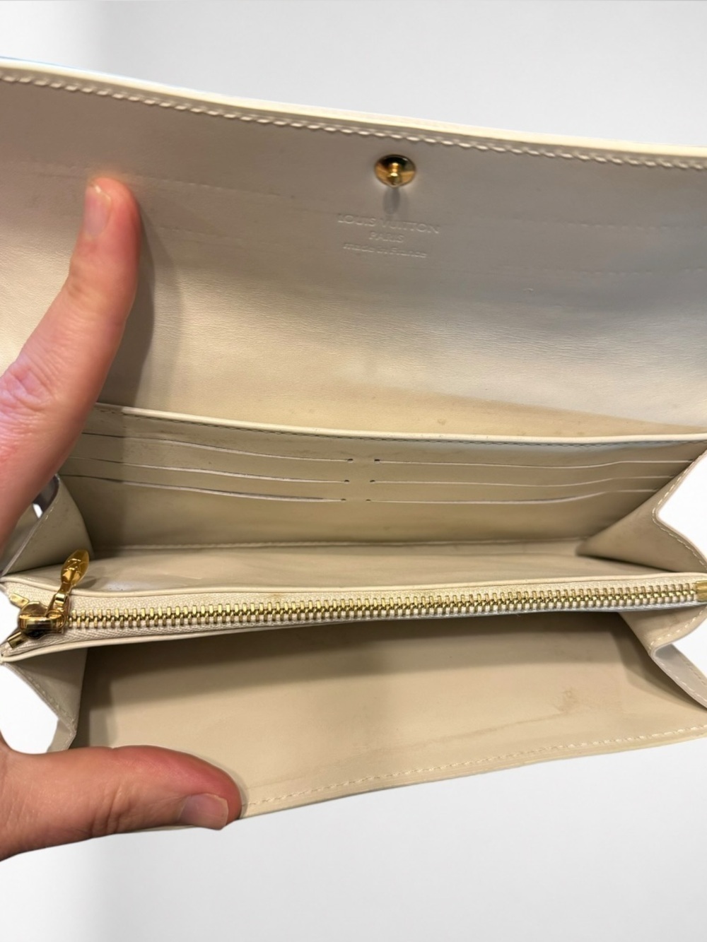 Louis Vuitton Authentic LV Monogram Vernis Sarah Wallet Yellow Crossbody Bag - Picture 12 of 16